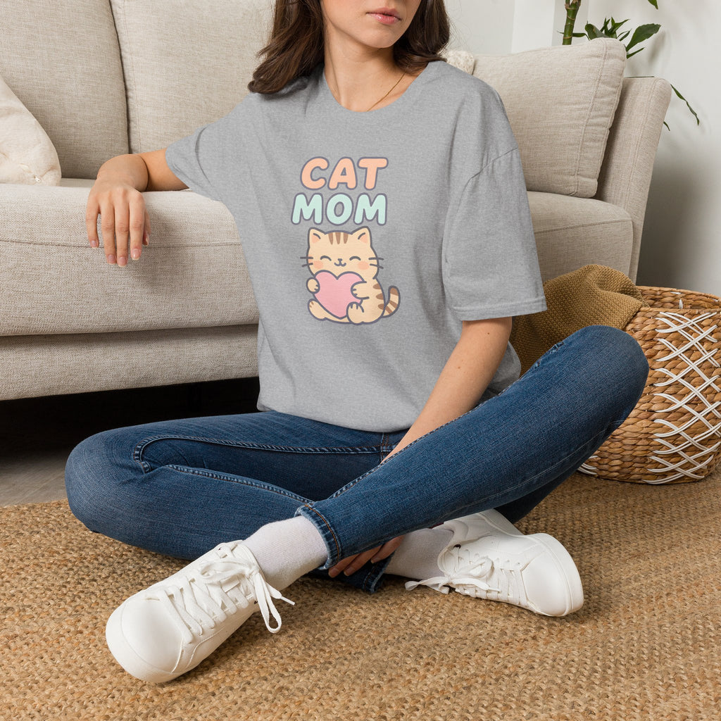 Cat Mom with Heart T-Shirt