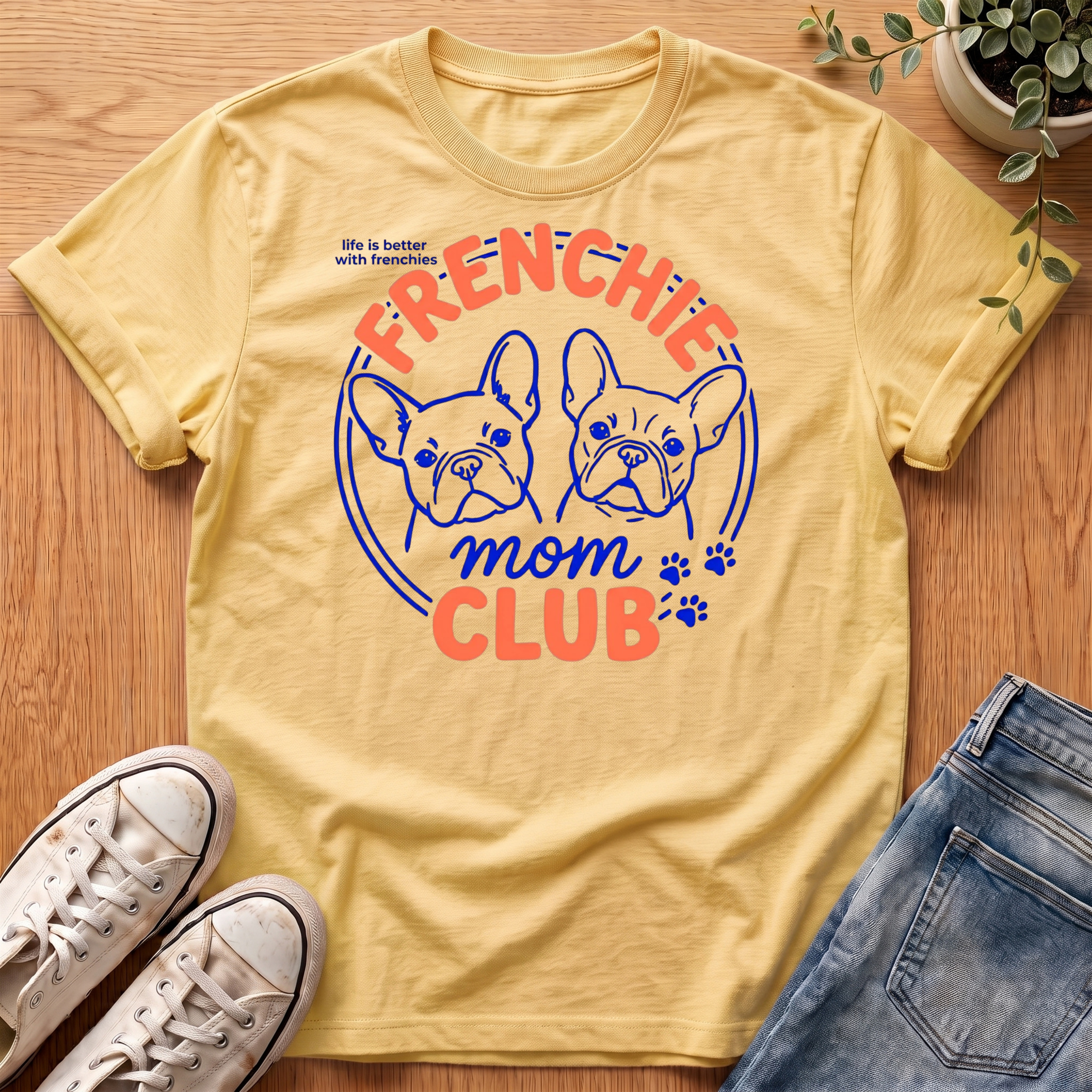 Frenchie Mom Club T-Shirt